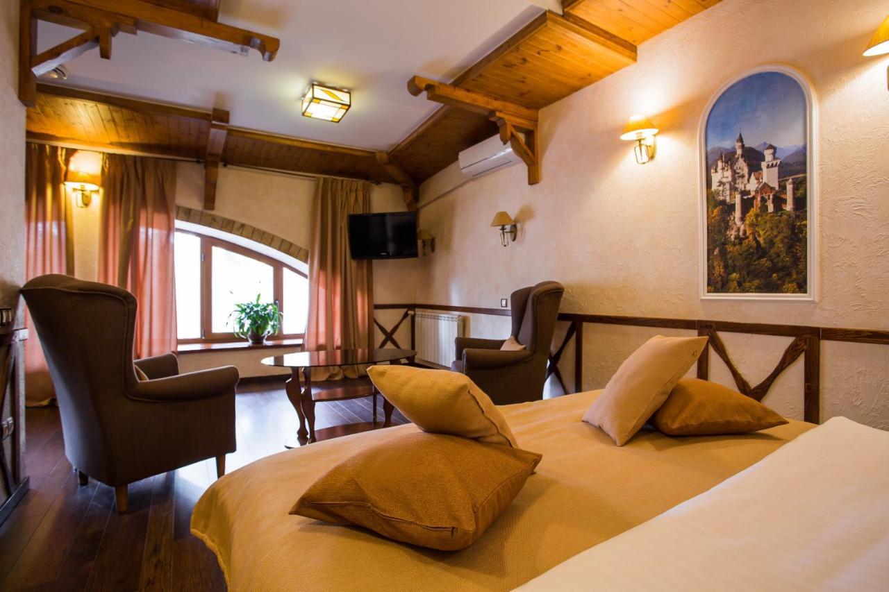 Spa-Hotel Myslyvskiy Dvir キエフ エクステリア 写真