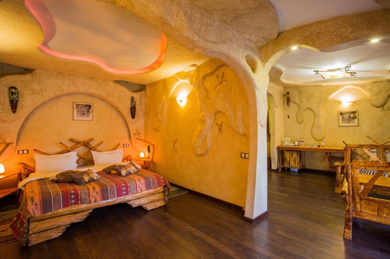 Spa-Hotel Myslyvskiy Dvir キエフ エクステリア 写真