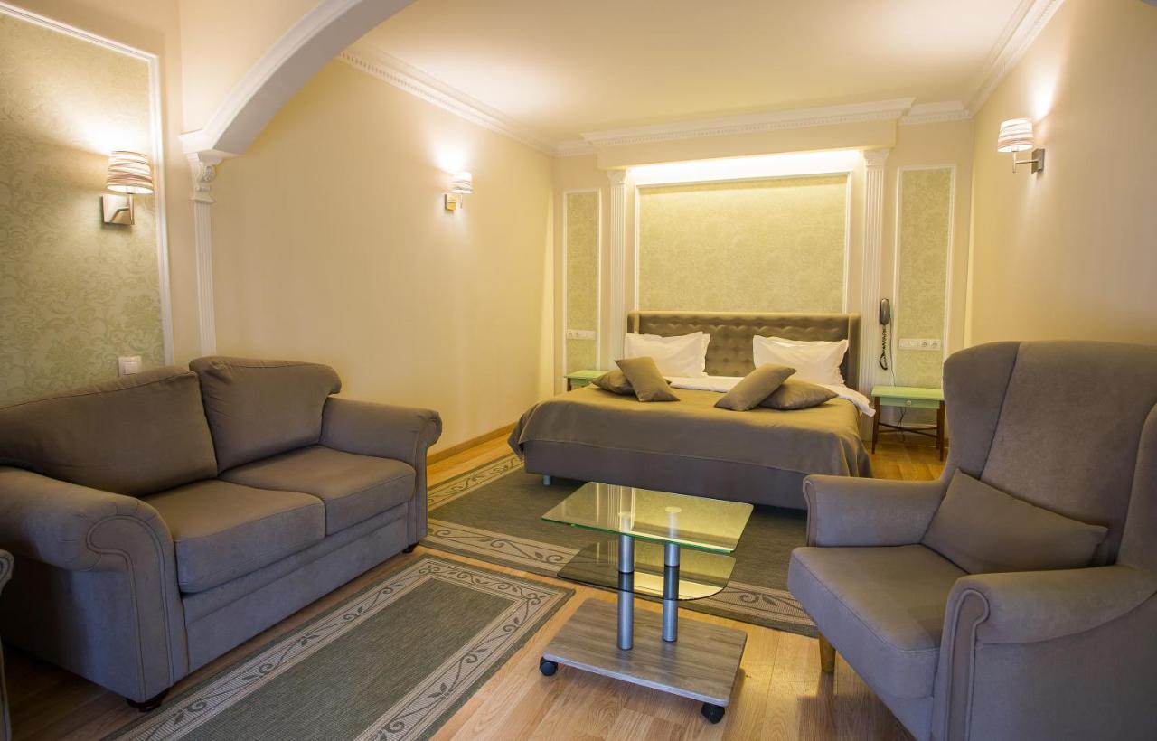 Spa-Hotel Myslyvskiy Dvir キエフ エクステリア 写真