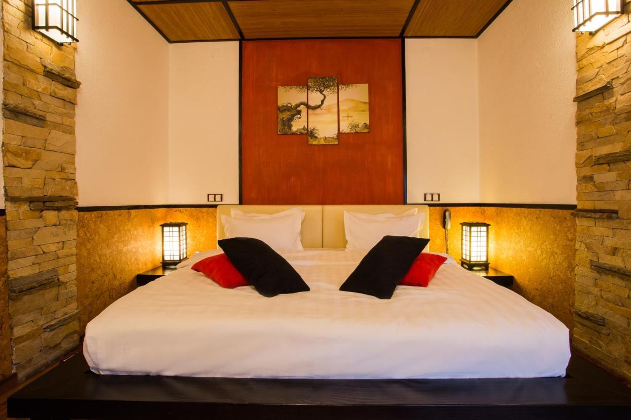 Spa-Hotel Myslyvskiy Dvir キエフ エクステリア 写真